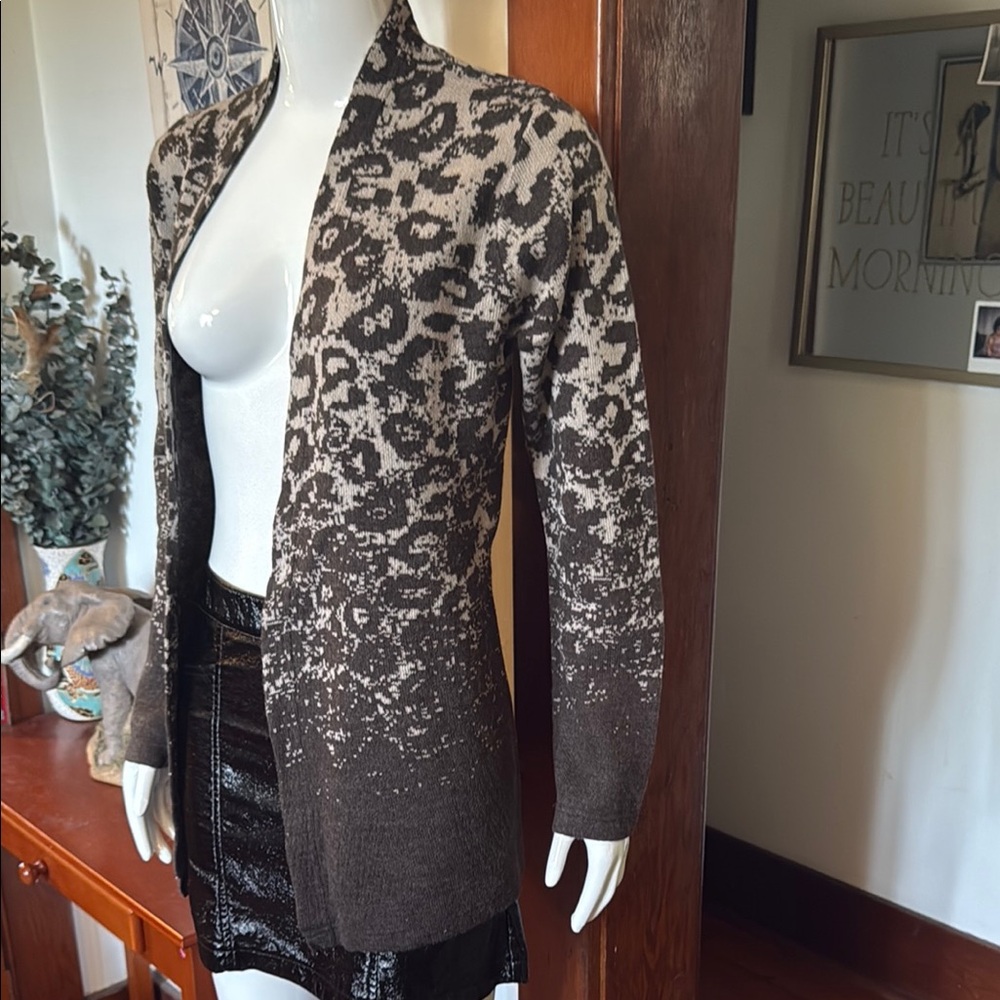 NWT northern reflections size small Leopard Print Open Front Cardigan